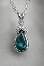 Bluish Green Sapphire Gemstone Pendant with Chain